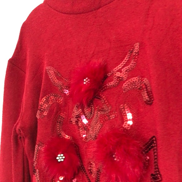 🦀2/$25 NWT! European Sequin Feather Sweater! - Picture 6 of 10